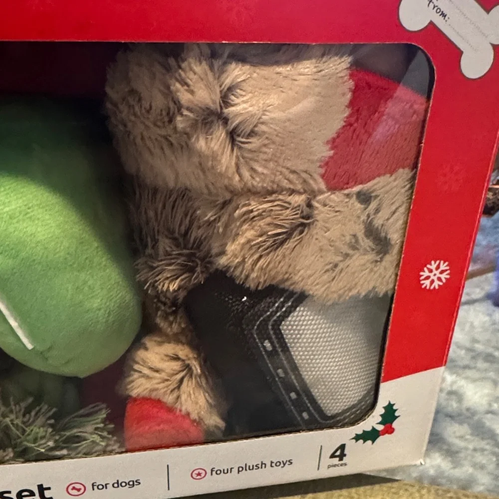 Holiday Gift Set Plush 4 x Dog Toys - Red, Green, Yellow Pet Shoppe